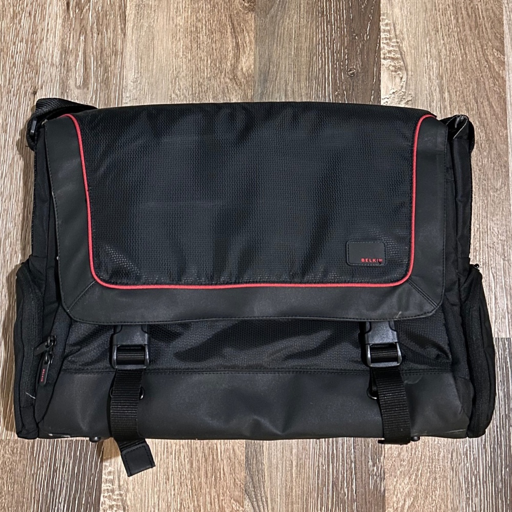 Belkin Laptop Bag NWT